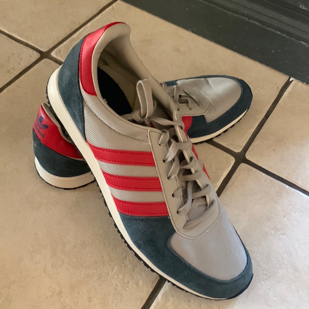 Adidas men’s sneakers